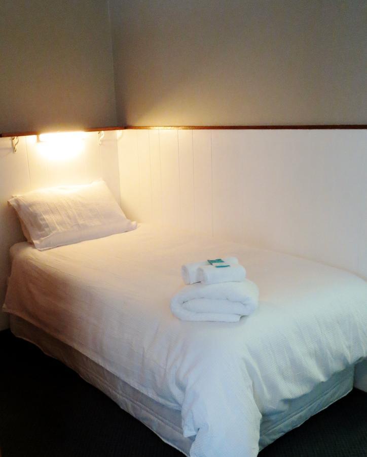 Stansbury Holiday Motel Экстерьер фото