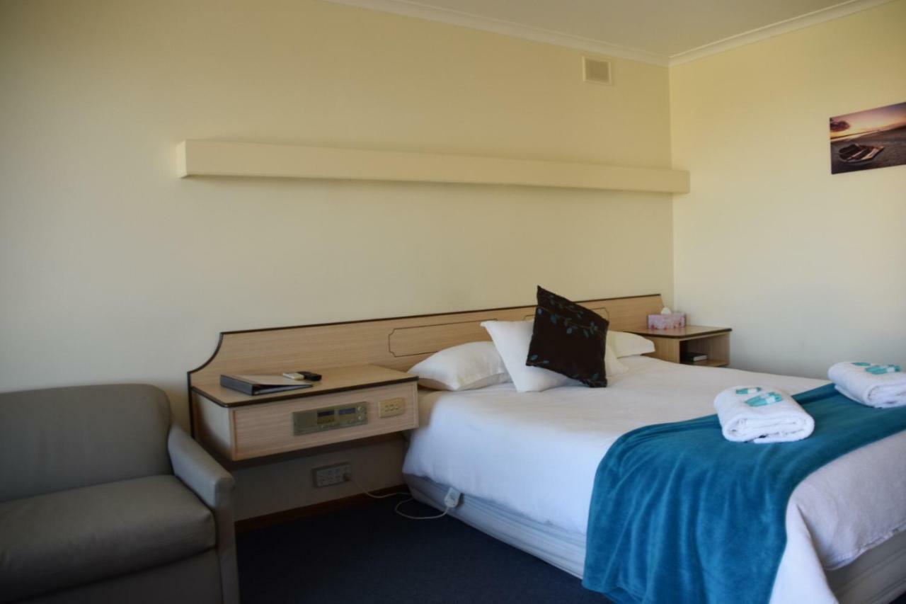 Stansbury Holiday Motel Экстерьер фото