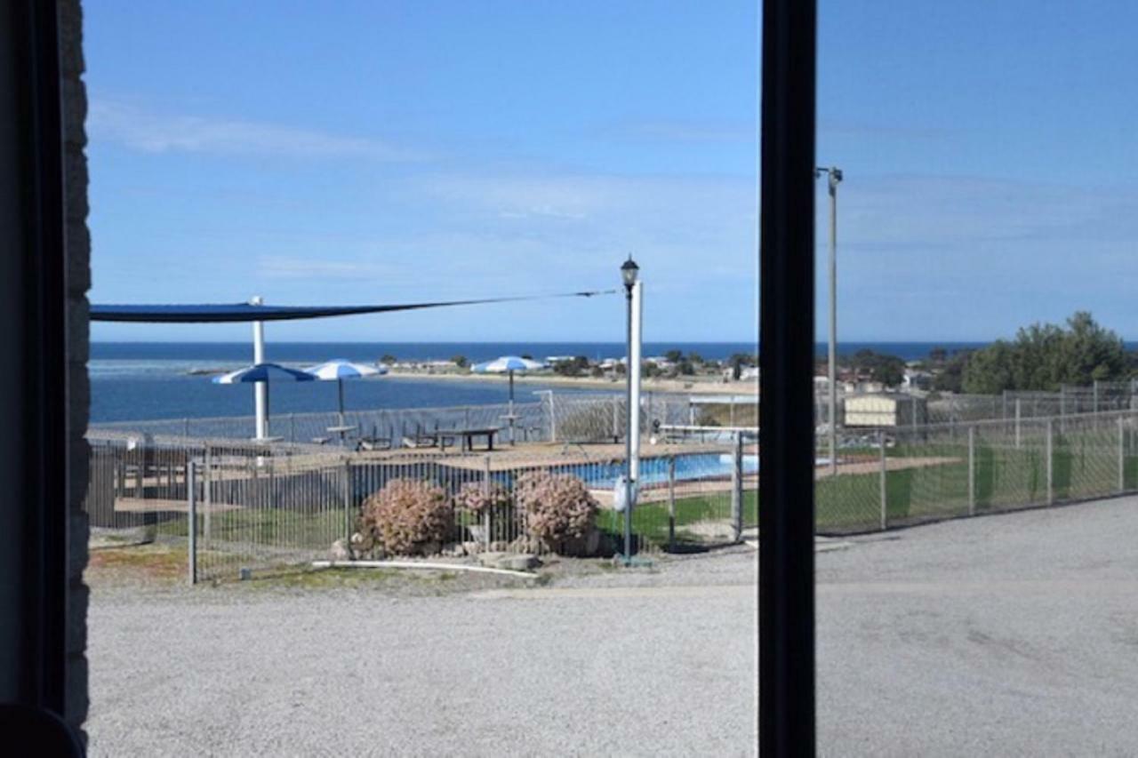 Stansbury Holiday Motel Экстерьер фото