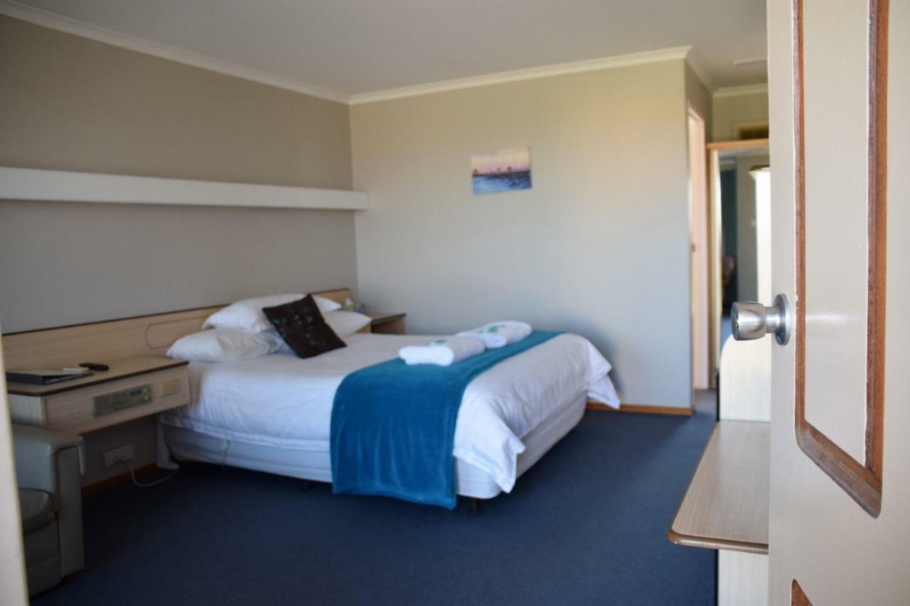 Stansbury Holiday Motel Экстерьер фото